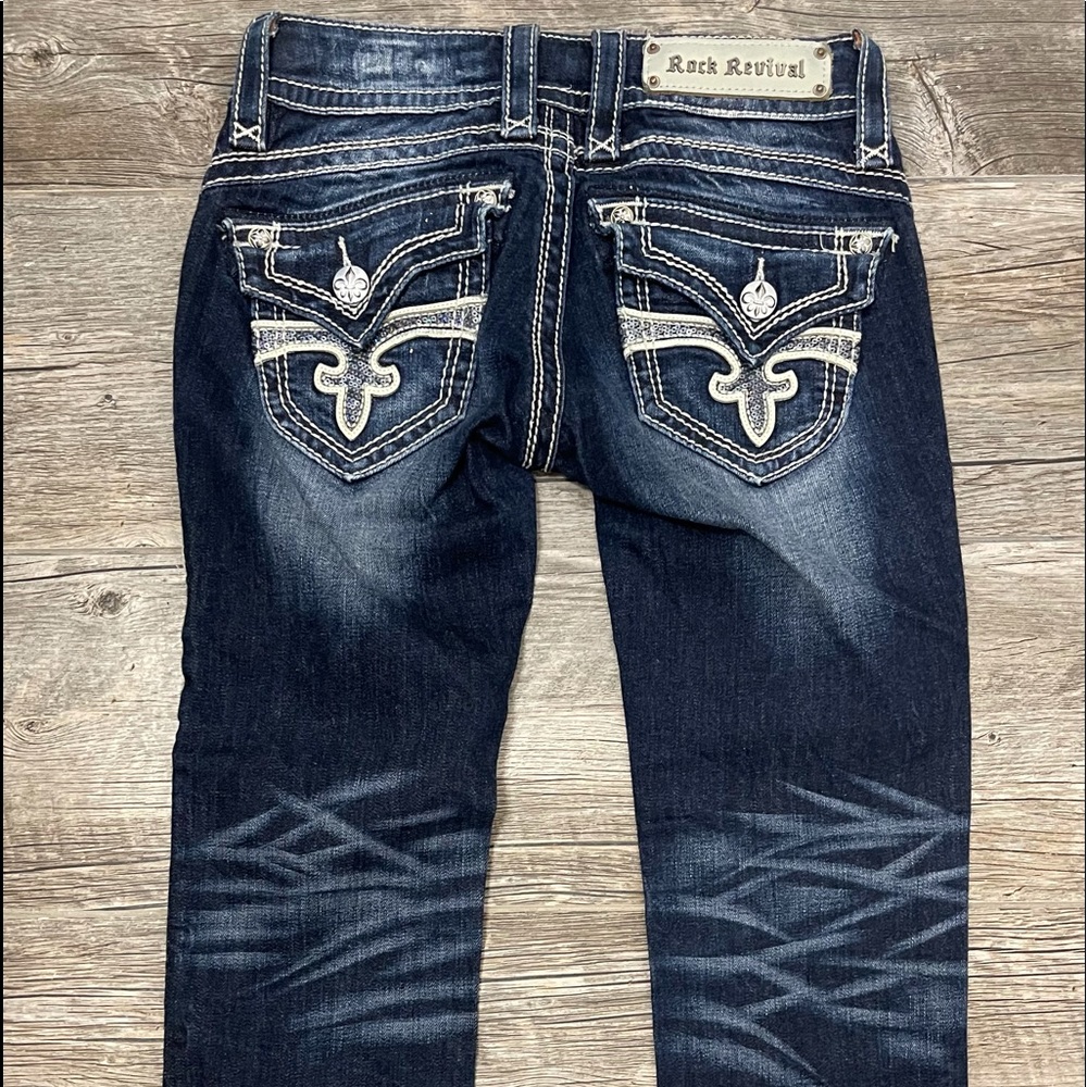 Jeans - Picture 2 of 3
